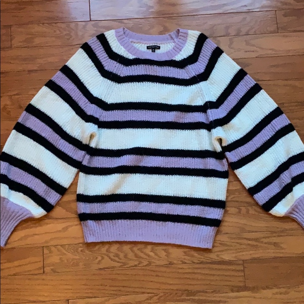 Beautiful sweater!